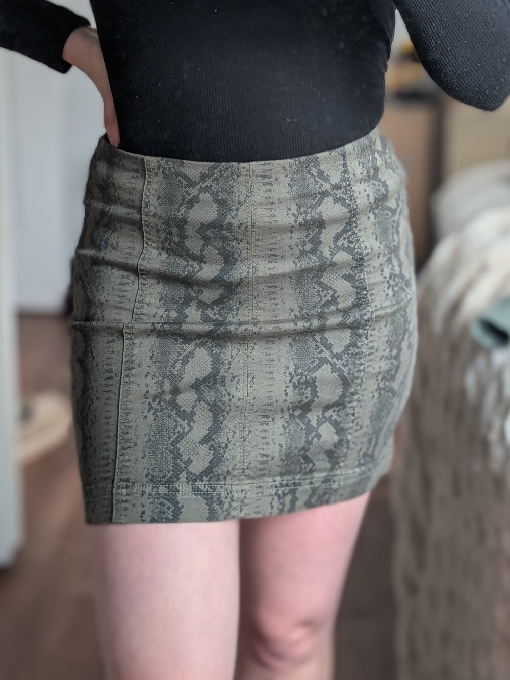 Love, Fire Olive Snake-Print Mini Skirt - Women's 5